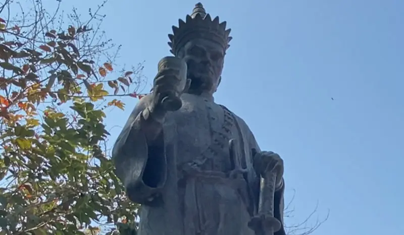 nihonjinmura nagamasa.statue