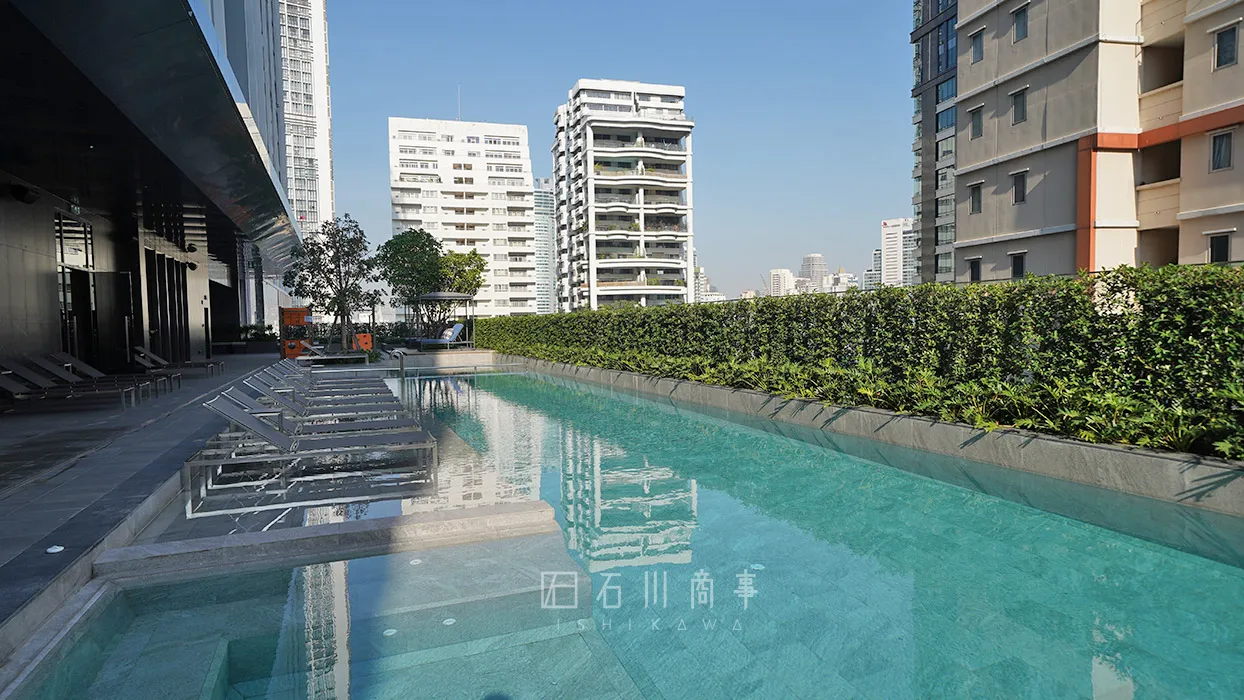 Staybridge Suites Bangkok Sukhumvit - Swimming Pool