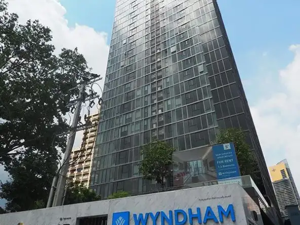 Wyndham Bangkok Queen Convention Centre - exterior